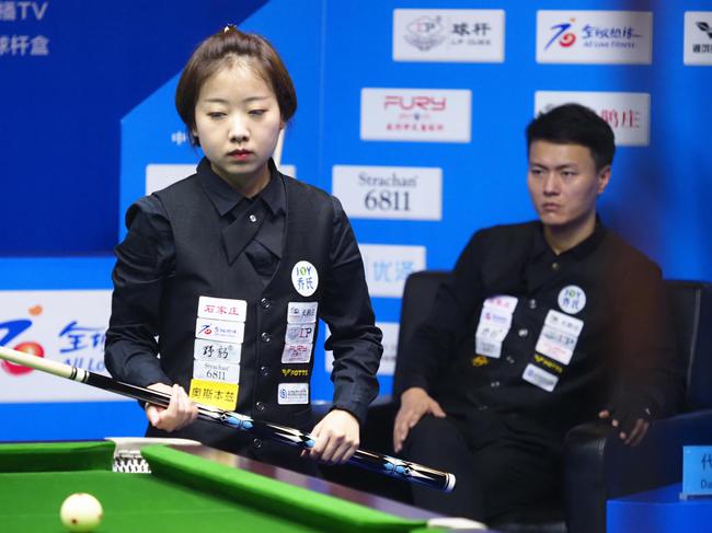100T力克EG，Bin团战一打五激烈交锋小组赛，技惊四座
