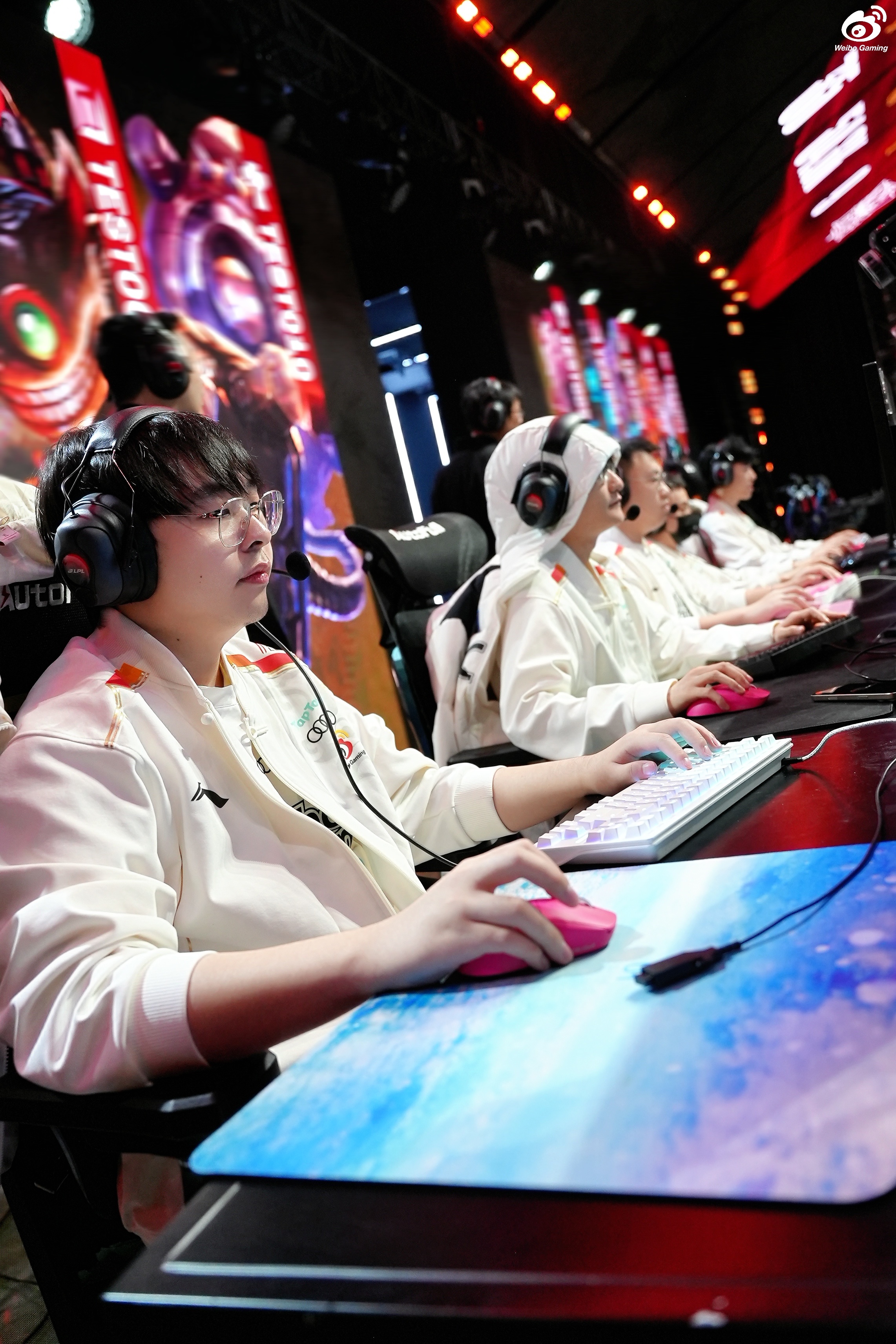 开云-WBG碾压KT，Crisp完成史诗逆转宿敌对决2025世界赛，点燃全场激情