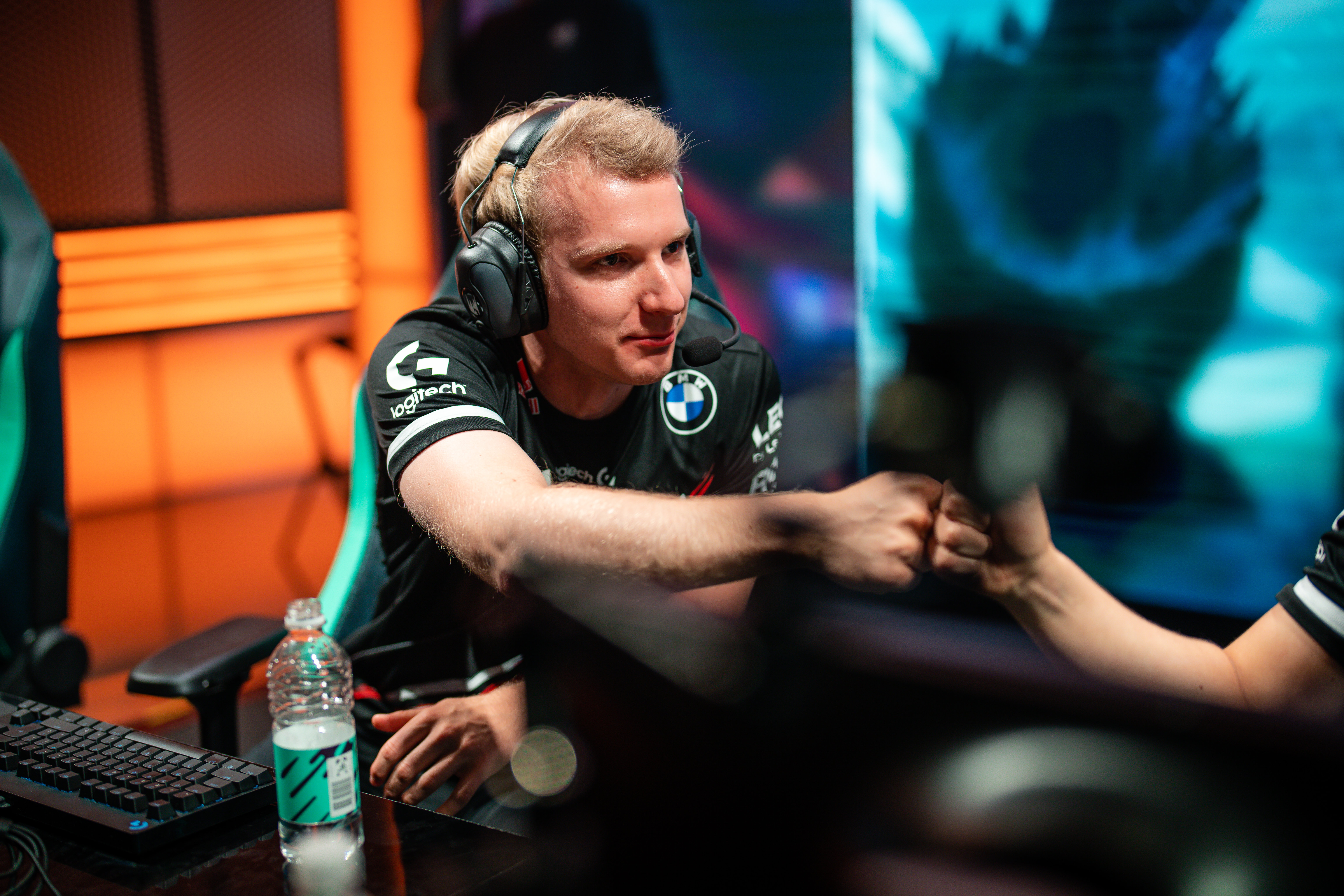 TES横扫G2,Jankos开启传奇时刻宿命之战八强赛,技惊四座 TES横扫G2,Jankos开启传奇时刻宿命之战八强赛,技惊四座