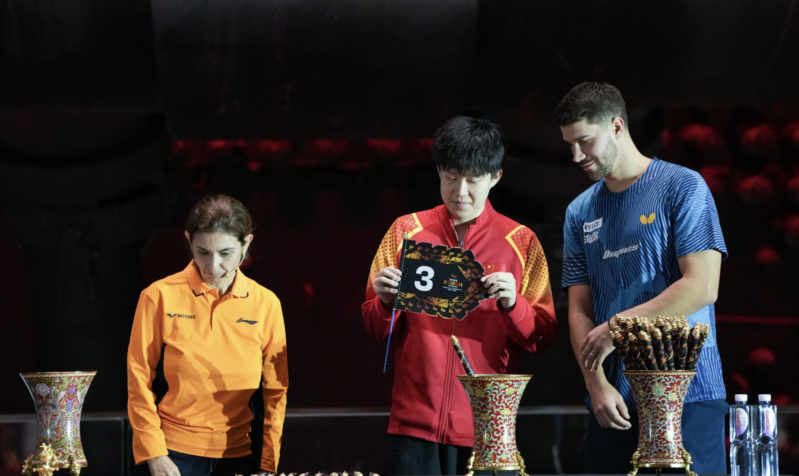 HLE力克WBG，Keria拿下关键大龙顶尖较量全球总决赛，技惊四座