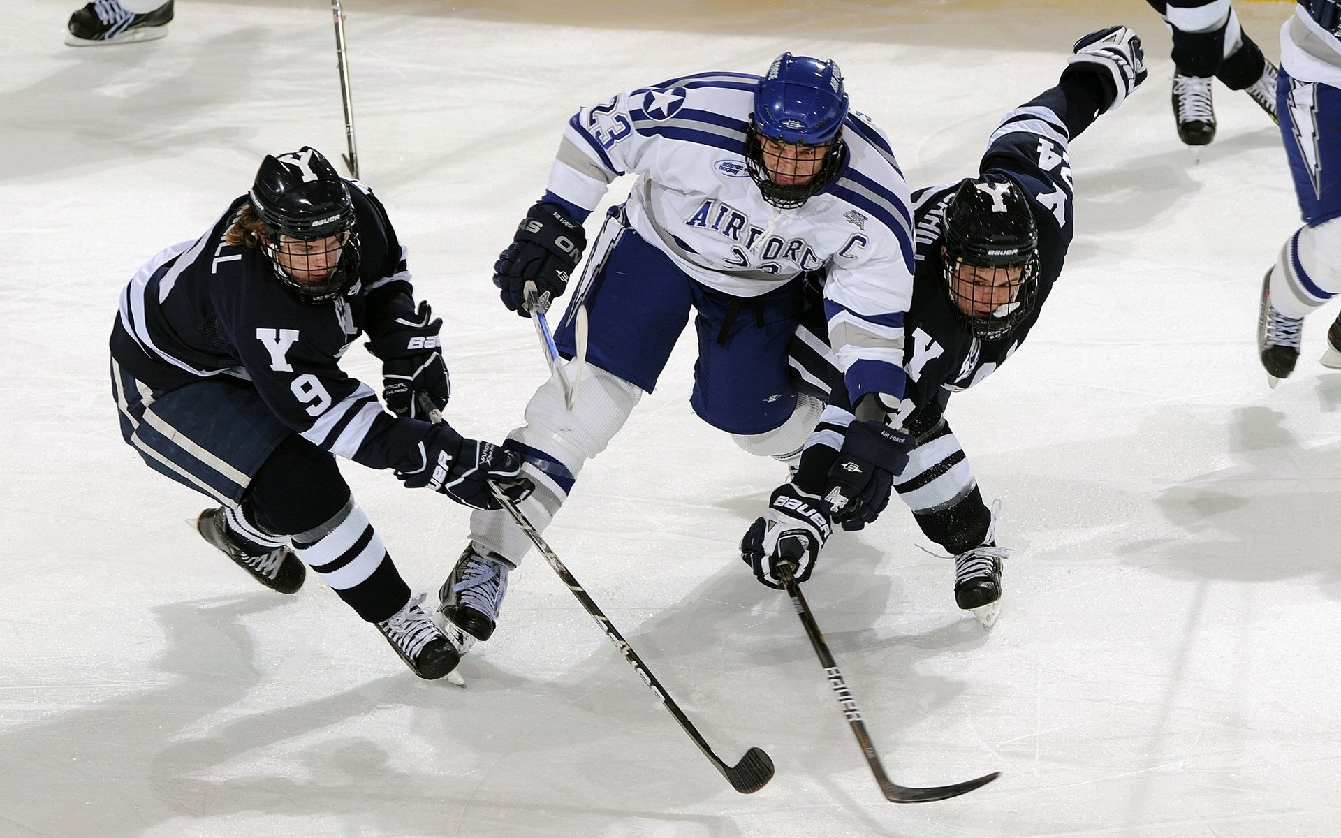 北欧德比见证新王登基！瑞典3-0碾压芬兰，戈麦斯独造三球诠释何为降维打击