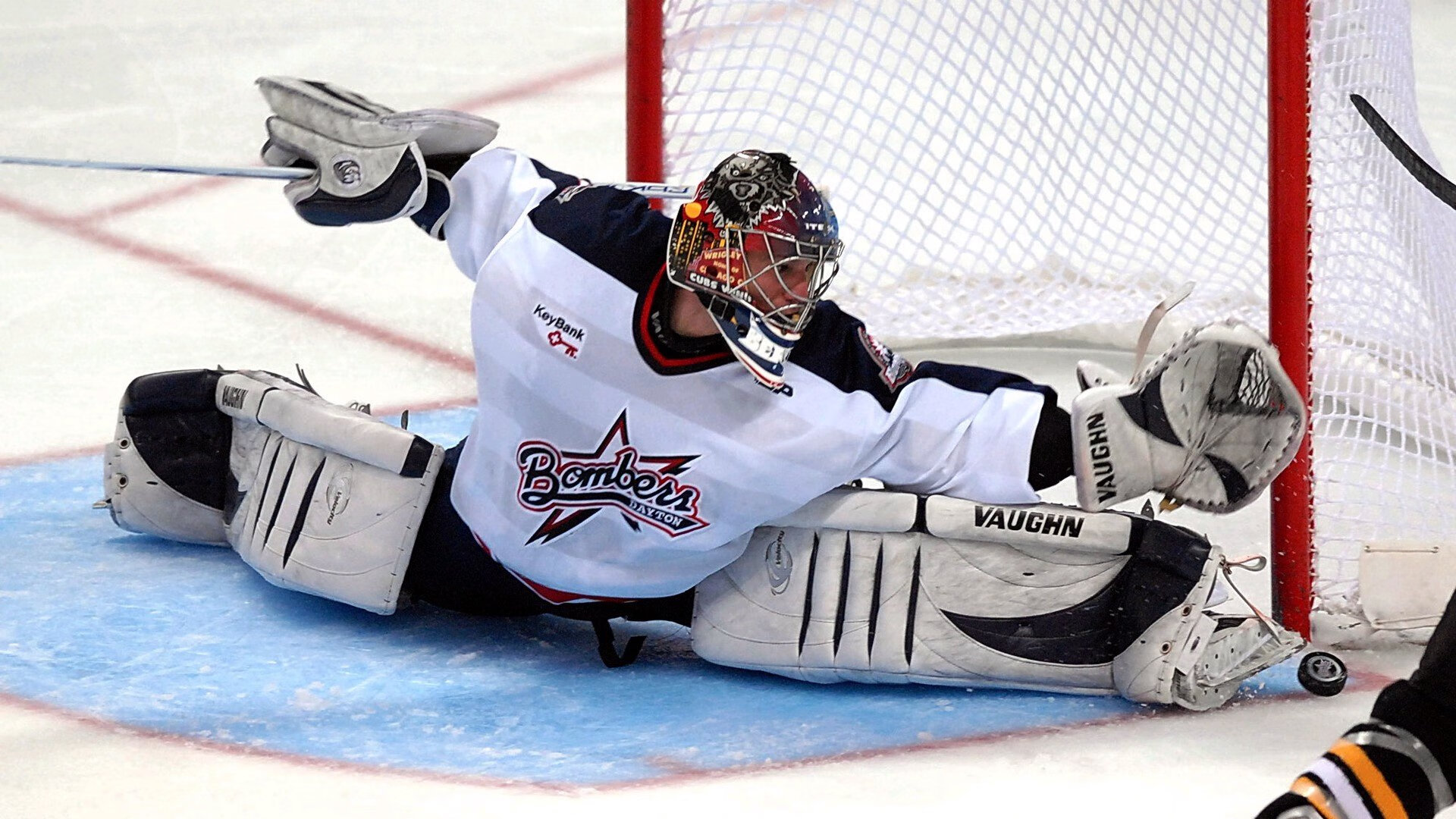 宿命齿轮转动之夜，贝恩用子弹击碎质疑，在抢七熔炉中完成终极救赎