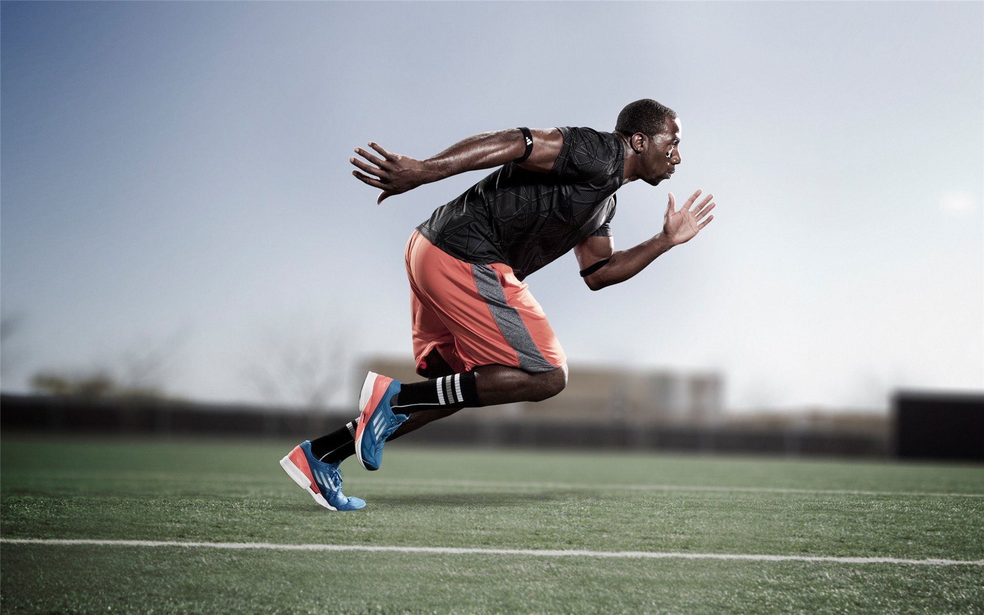 开云APP-巴西新交响乐，伪九号阿尔瓦雷斯，如何用智慧与勤奋为桑巴军团重新定调？